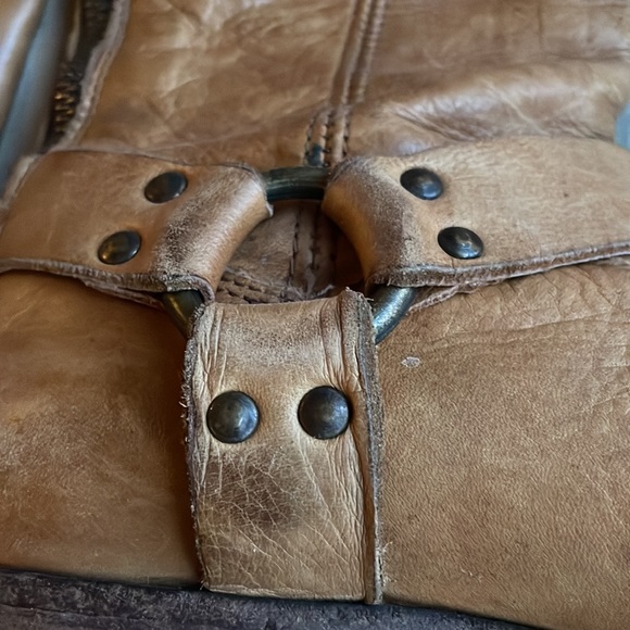FRYE DISTRESSED LEATHER BOOTS SIZE SIX - Picture 4 of 10